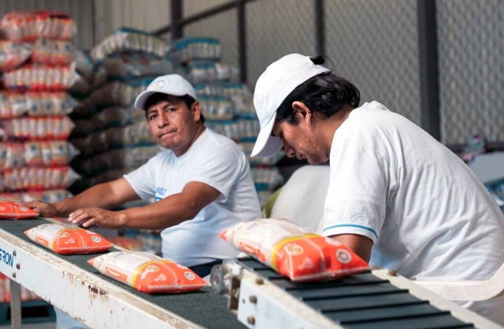 REQUIEREN EMPACADORES DE ARROZ - POSTULA YA DIFERENTE AREAS LABORAL